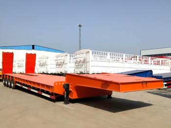 低平板半掛車(chē)